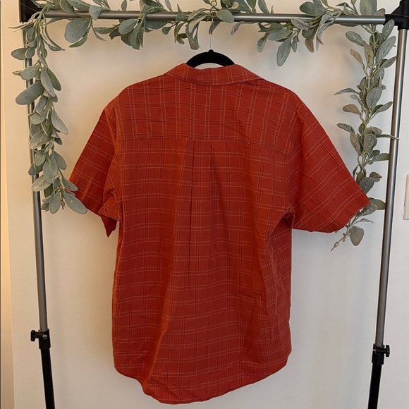 VanHeusen Dress Shirt - Picture 3 of 3